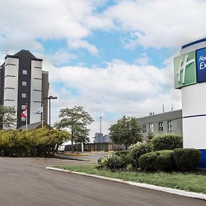 Holiday Inn Express Toronto-North York By Ihg